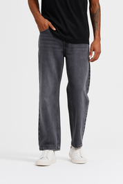 Jeans Hombre Calce Recto Focalizado Gris Claro