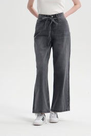 Jeans Mujer Calce Recto Lazo Gris