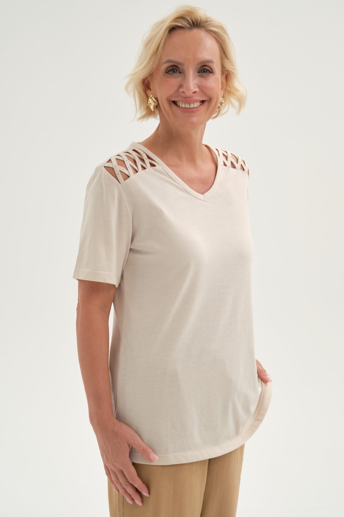 Polera Mujer Detalle Hombro Beige