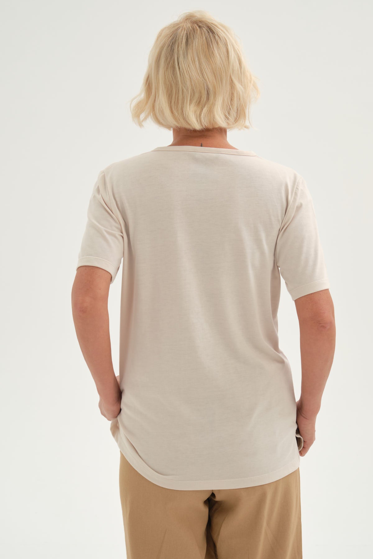 Polera Mujer Detalle Hombro Beige