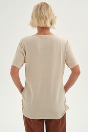 Polera Mujer Con Tachas Beige