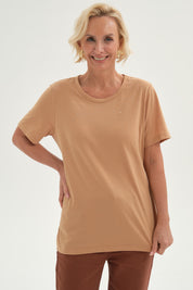 Polera Mujer Con Tachas Camel