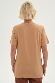 Polera Mujer Con Tachas Camel
