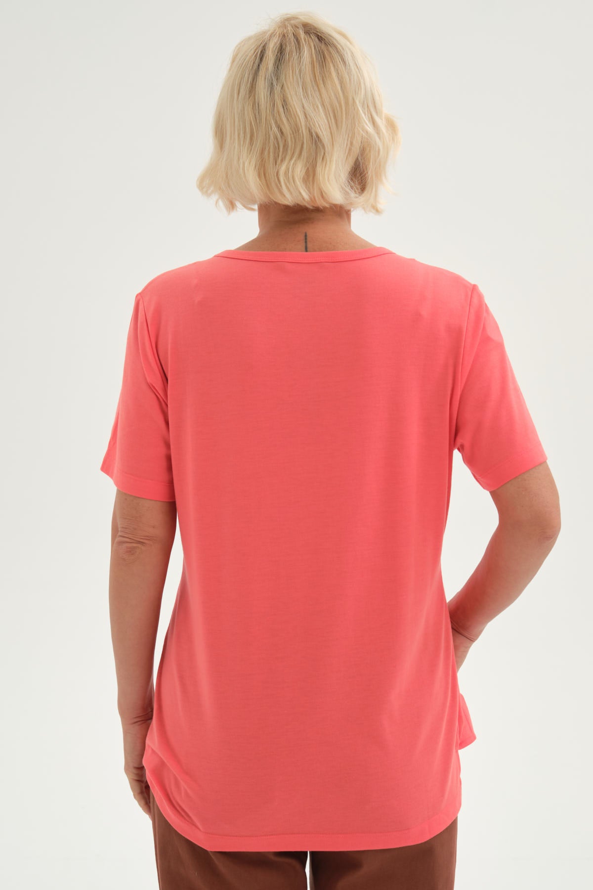 Polera Mujer Con Tachas Coral