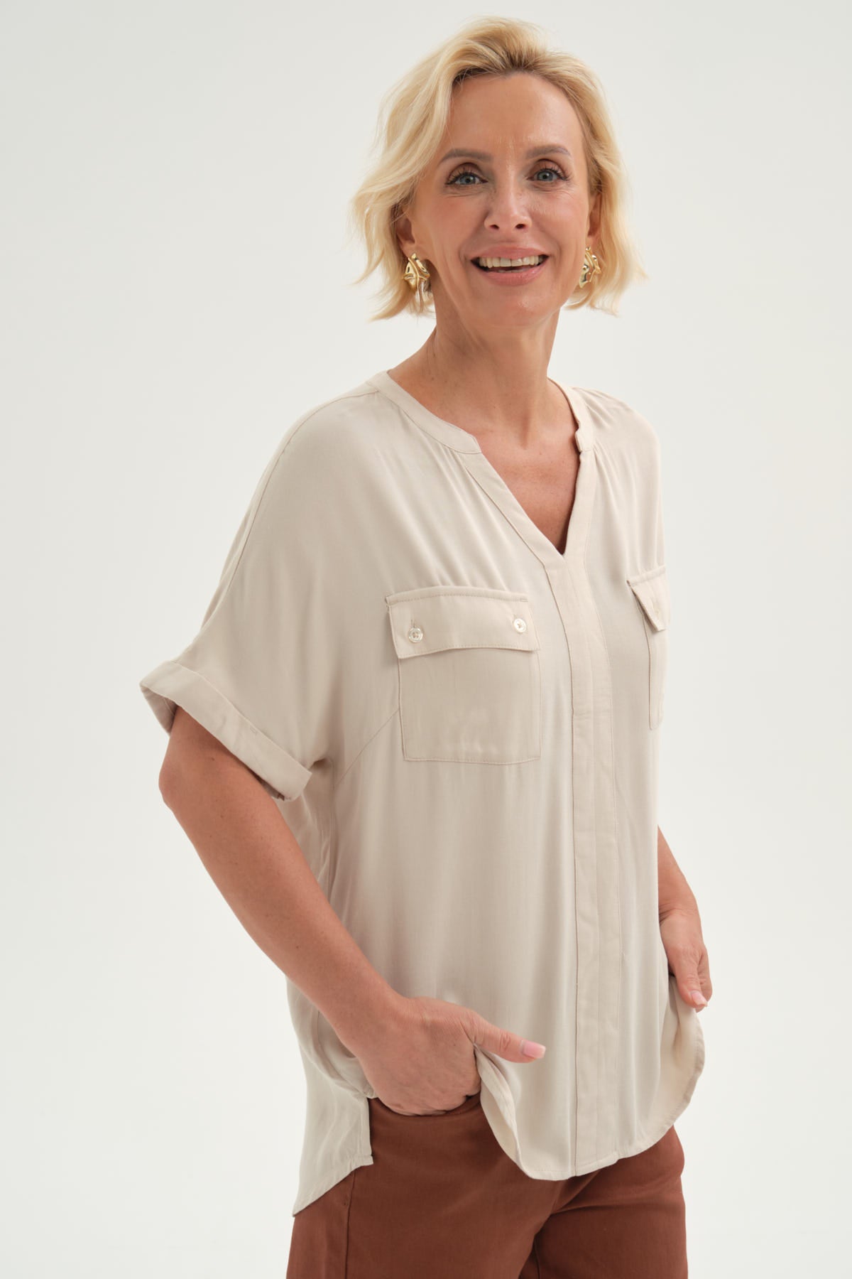 Blusa Mujer Lisa 2 Tapetas Beige