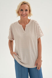 Polera Mujer Tachitas Beige
