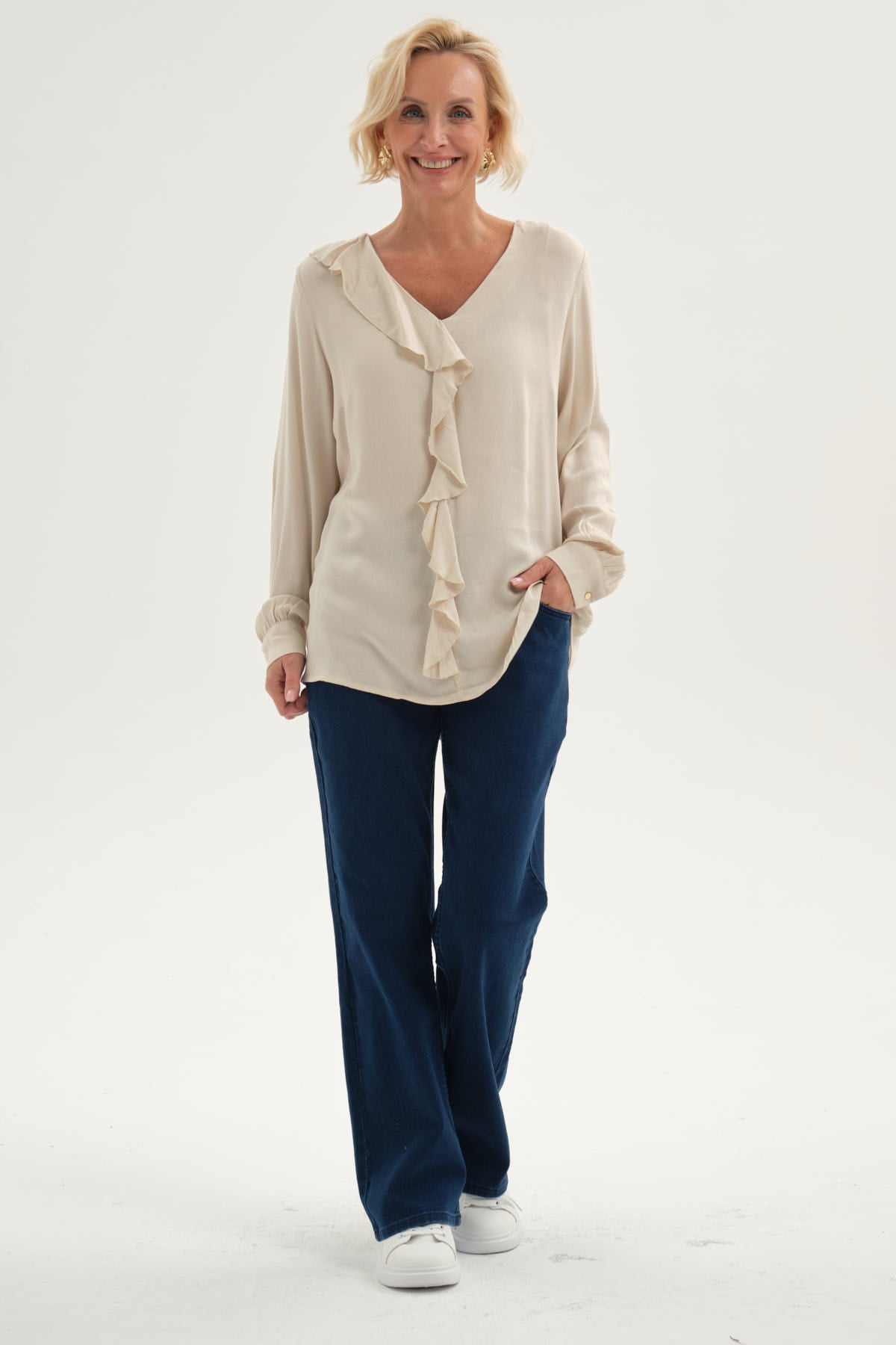 Blusa Mujer Con Tachas Beige