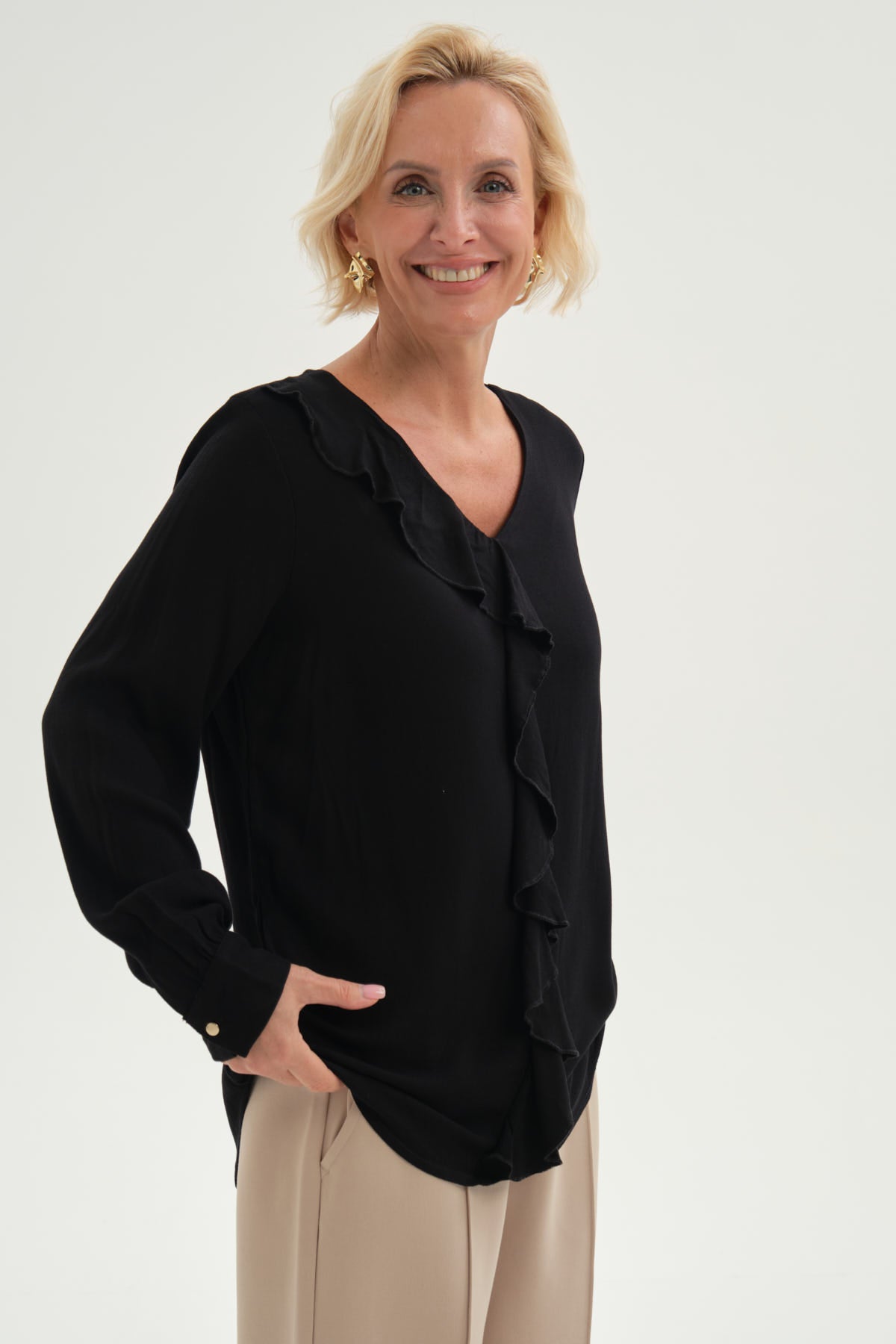 Blusa Mujer Con Tachas Negro