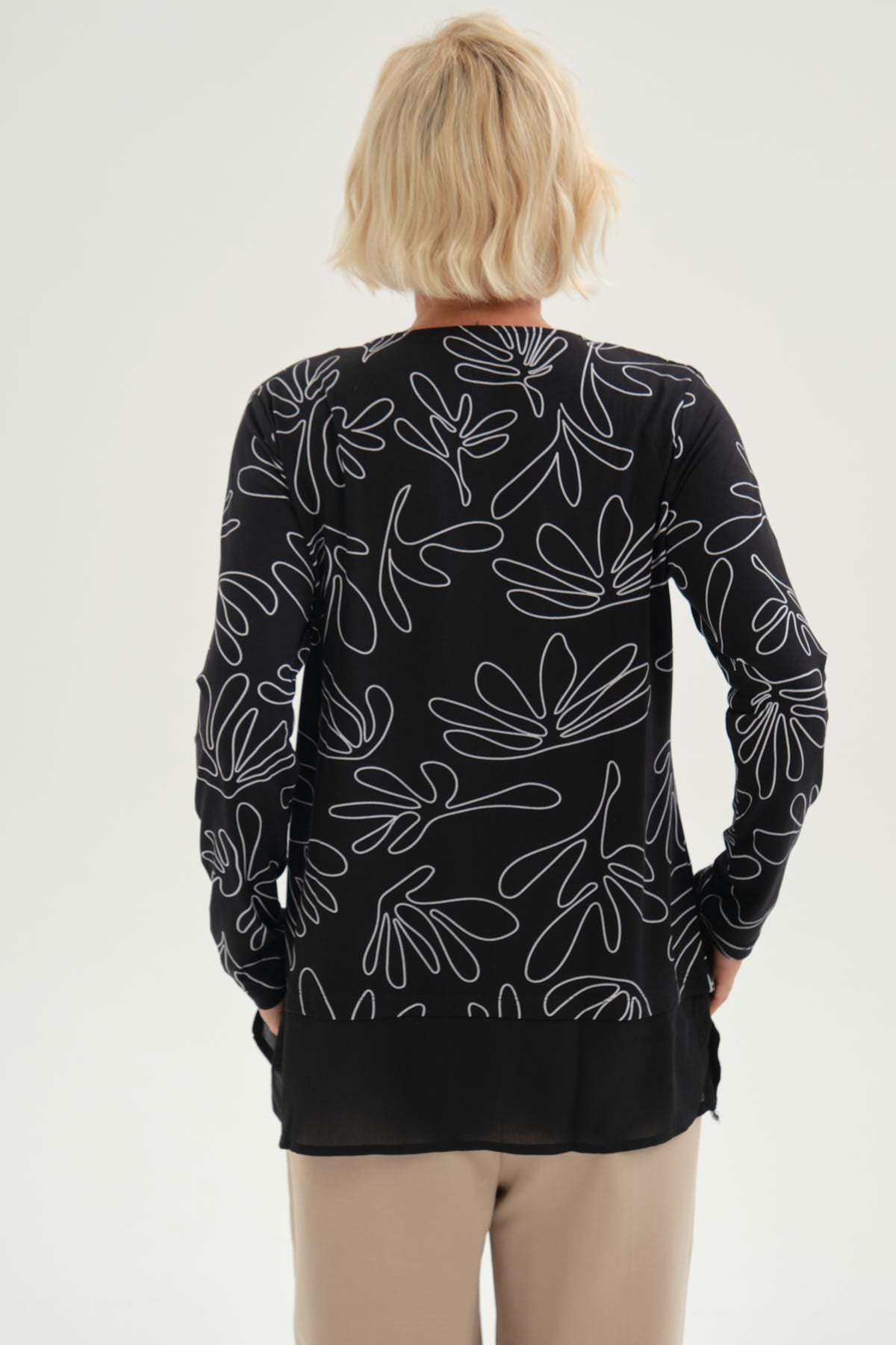 Polera Mujer Evasé Con Aplicación Negro