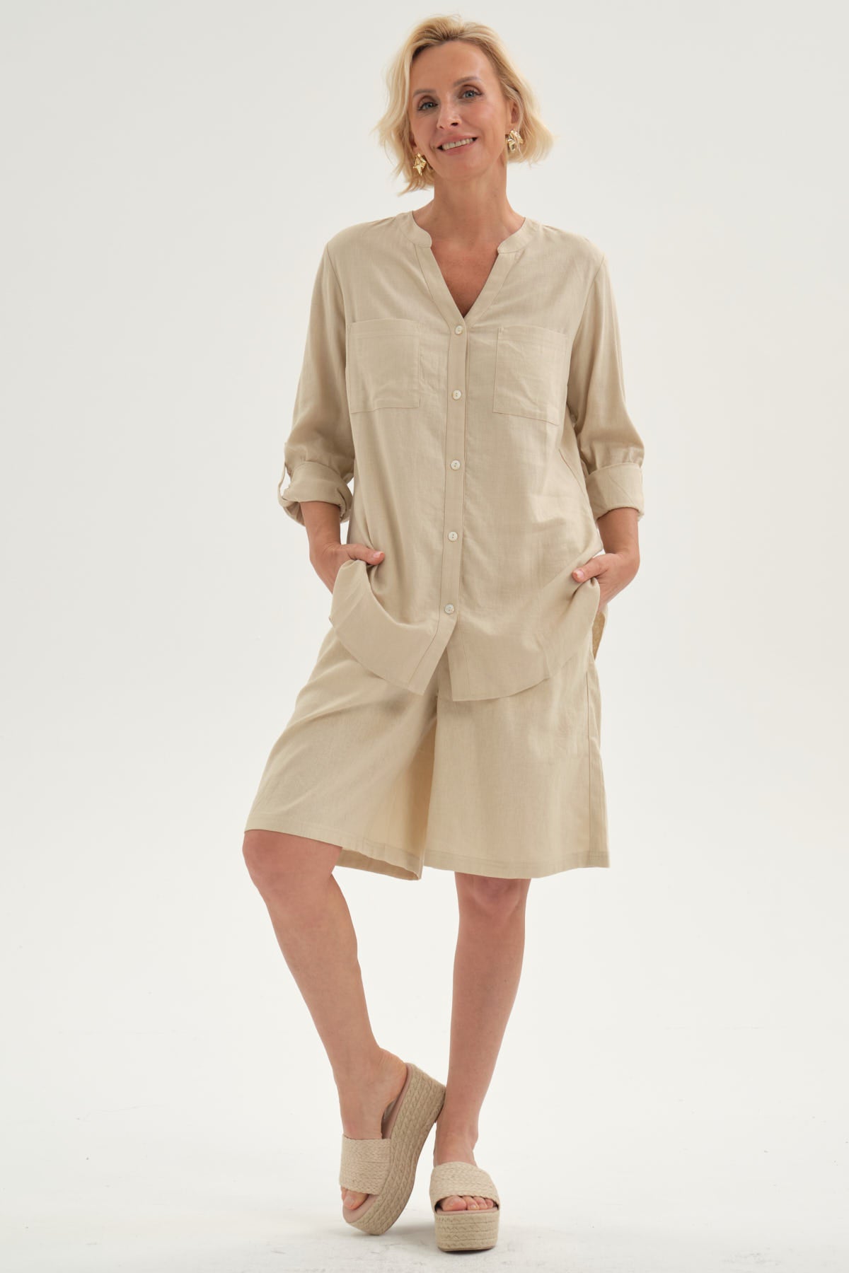 Bermuda Mujer Pretina Elasticada Beige