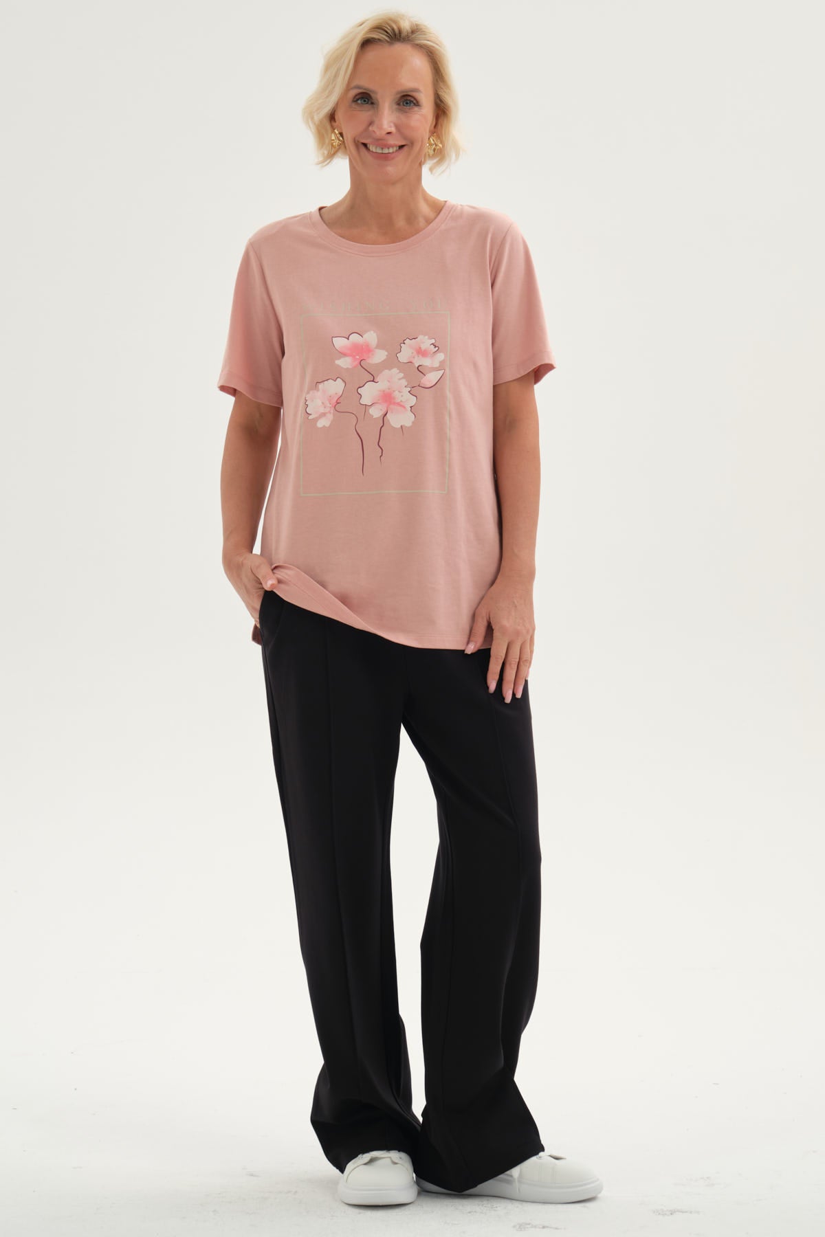 Pantalón Mujer Calce Recto Corte Delantero Negro