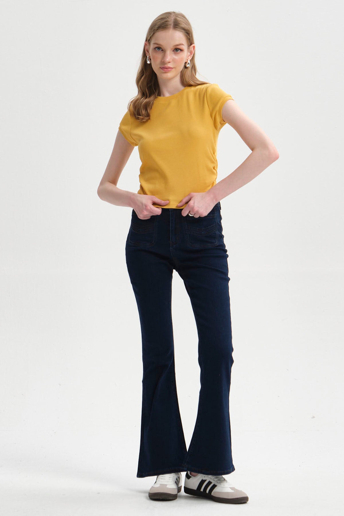Polera Mujer Cropped Amarillo