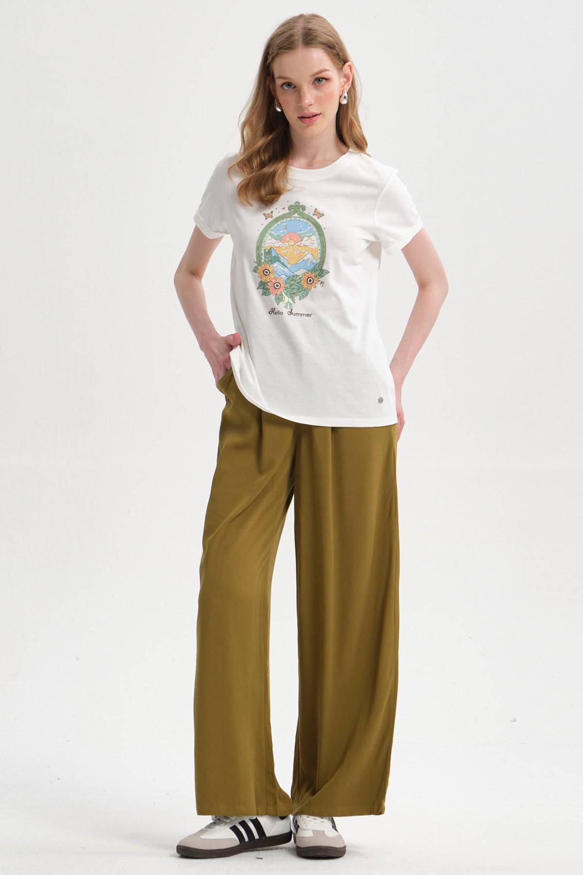 Polera Mujer Gráfica Roll Up Crudo