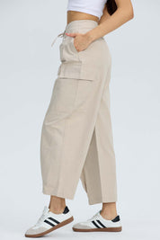 Pantalón Mujer Cargo Parachute Beige