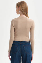 Sweater Mujer Con Aplicación Escote Beige