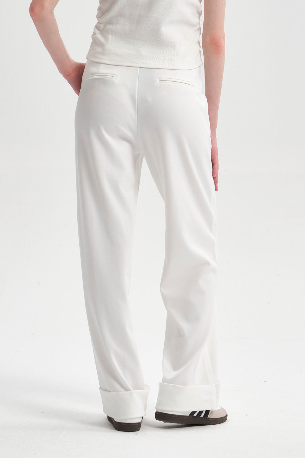 Pantalón Mujer Basta Doblada Crudo