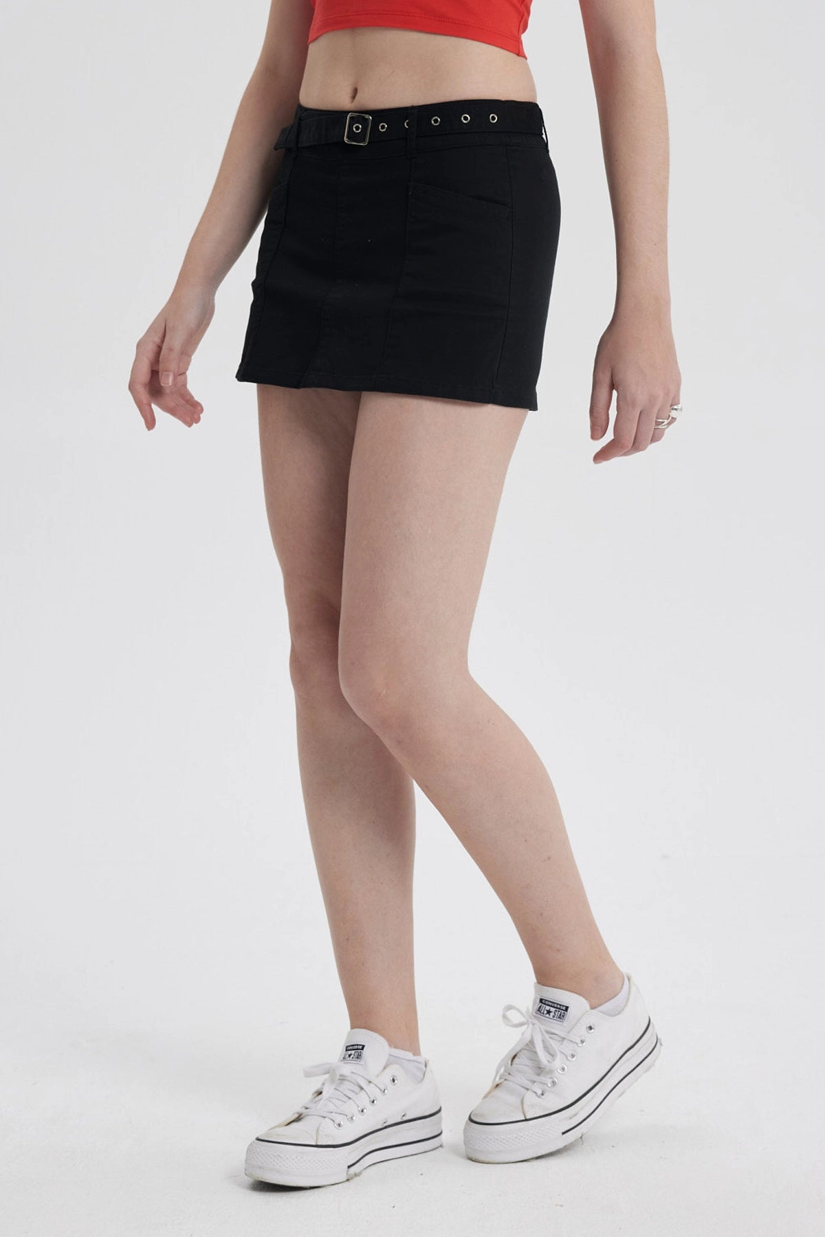 Short Mujer Short Con Cinturón Negro