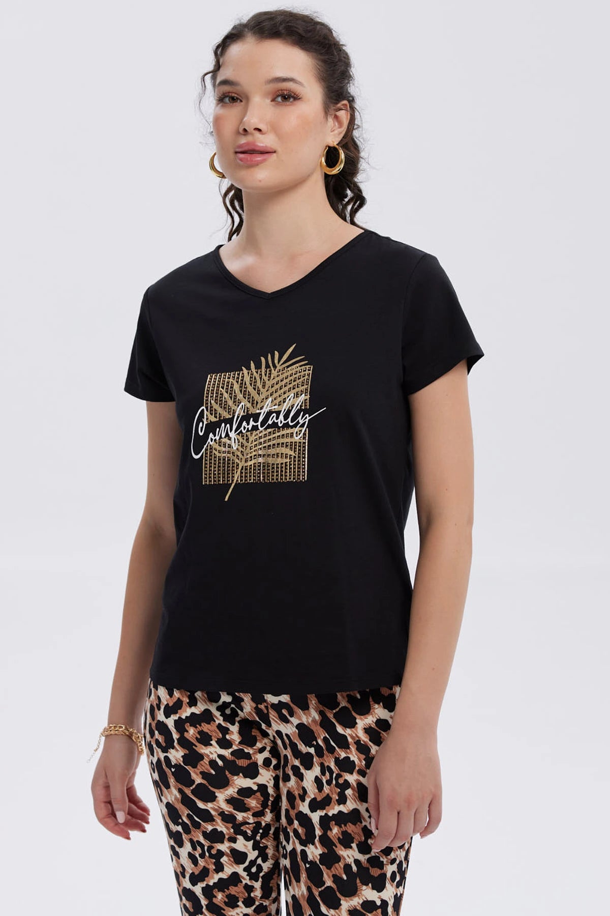 Polera Mujer Print Aplicación Folia Negro