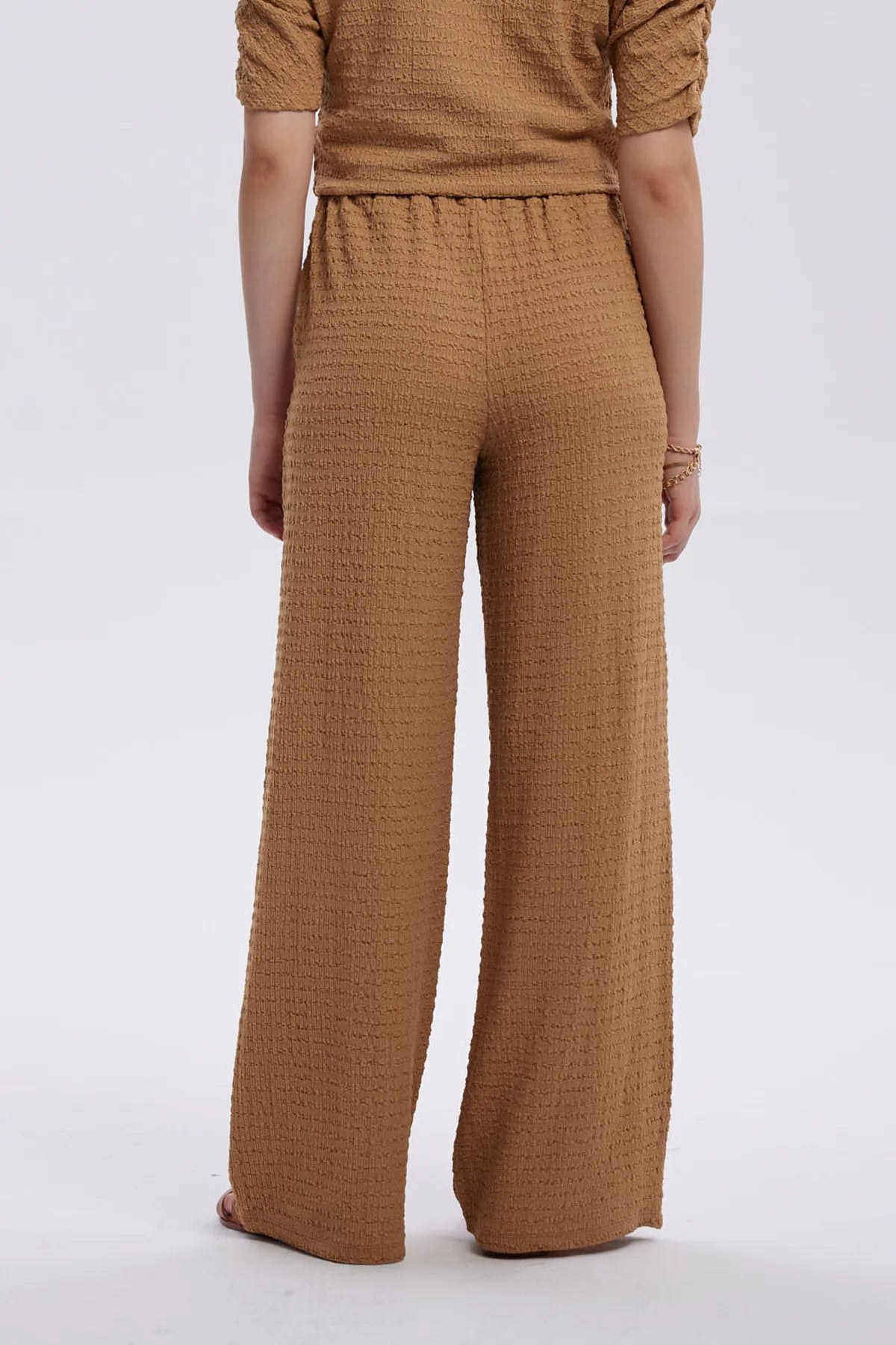 Pantalón Mujer Con Cordón Y Textura Beige