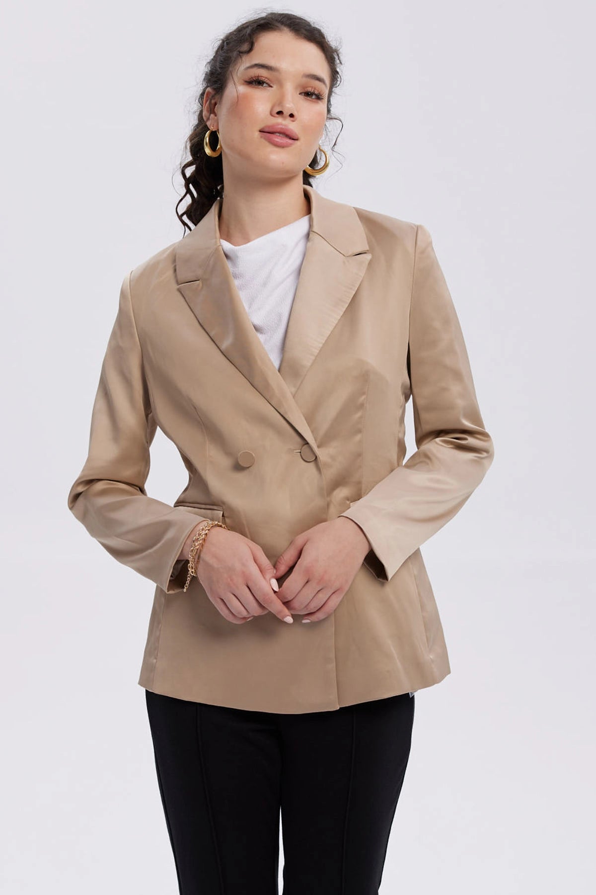 Blazer Mujer Largo Satinado Beige - Main Image
