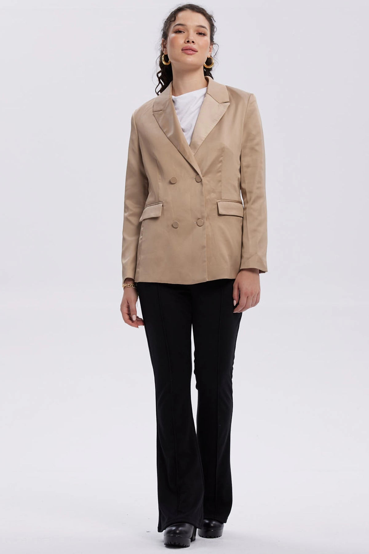 Blazer Mujer Largo Satinado Beige