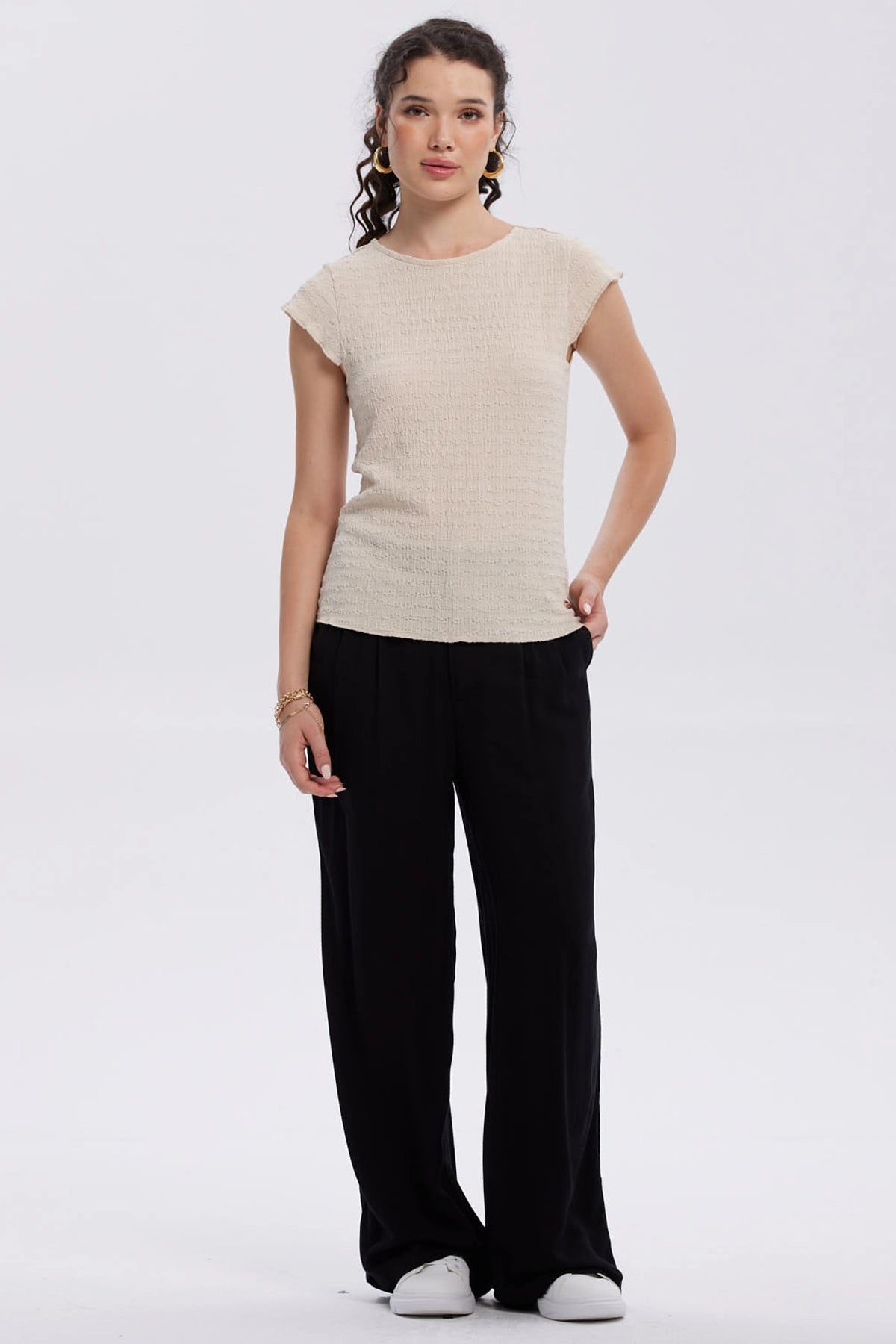 Polera Mujer Espalda Escote Cuadrado Arena