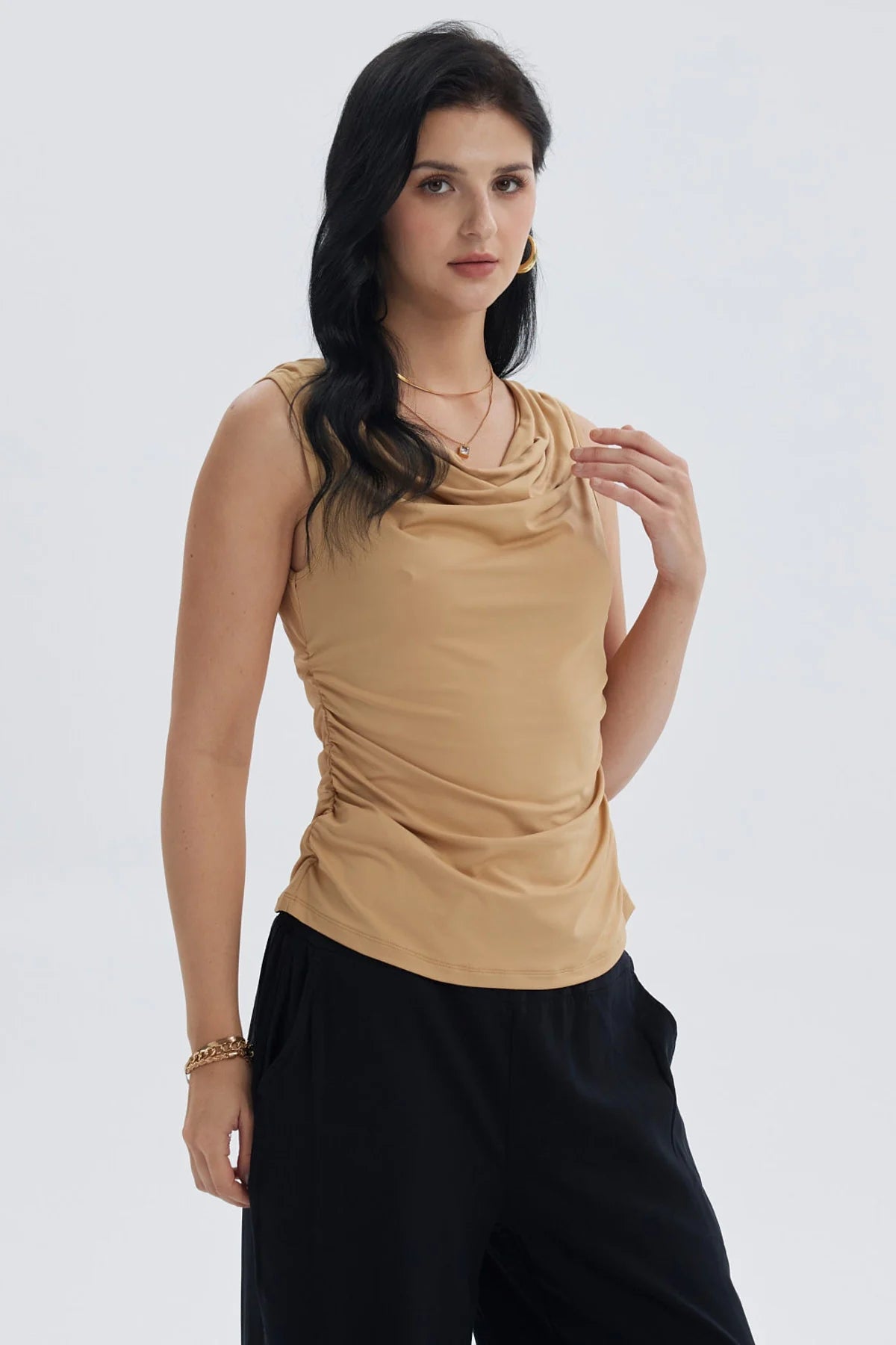 Polera Mujer Cuello Espalda Camel