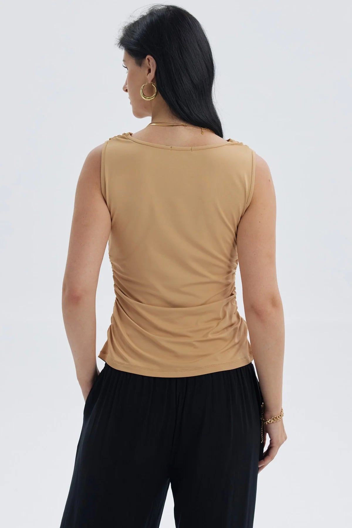 Polera Mujer Cuello Espalda Camel