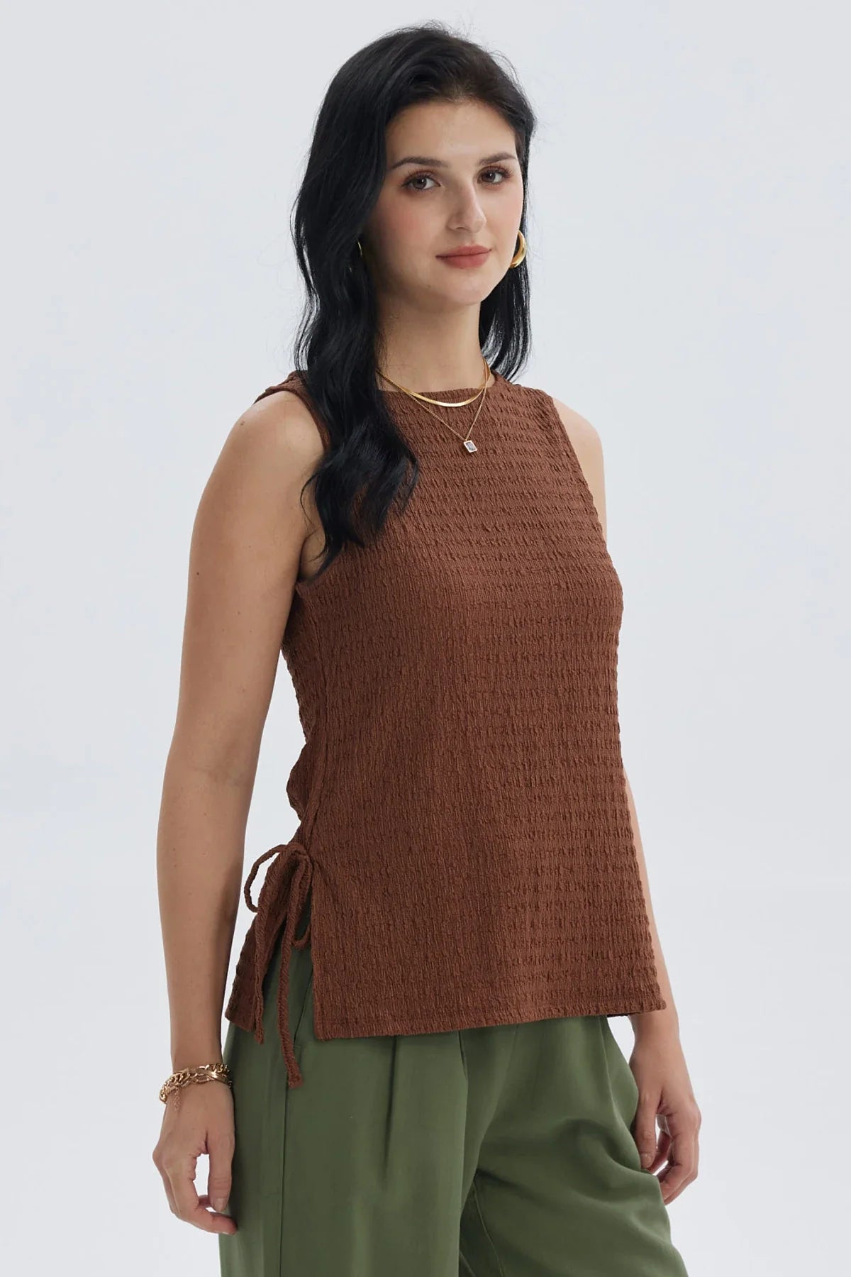 Polera Mujer Textura Abertura Café Oscuro