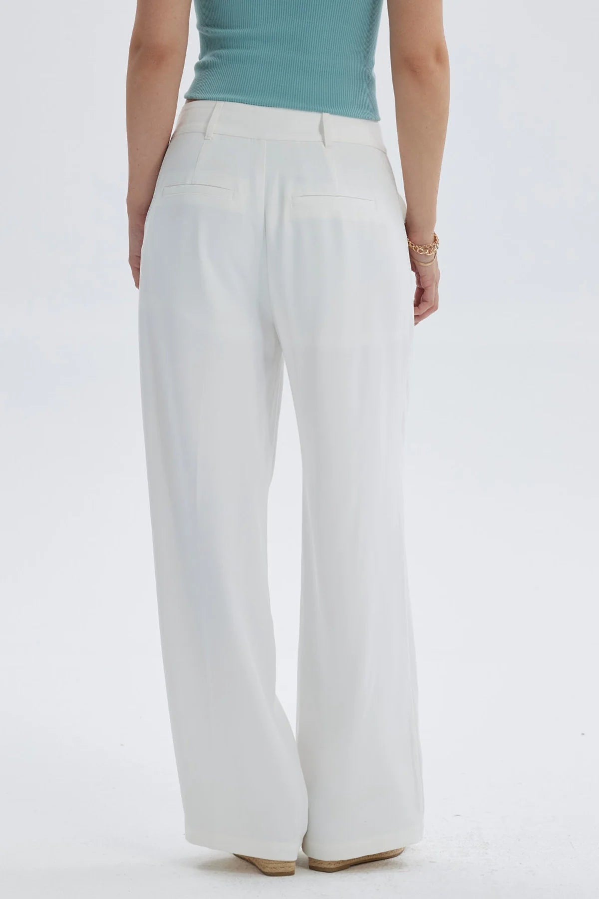 Pantalón Mujer Sastrero Con Pinzas Crudo