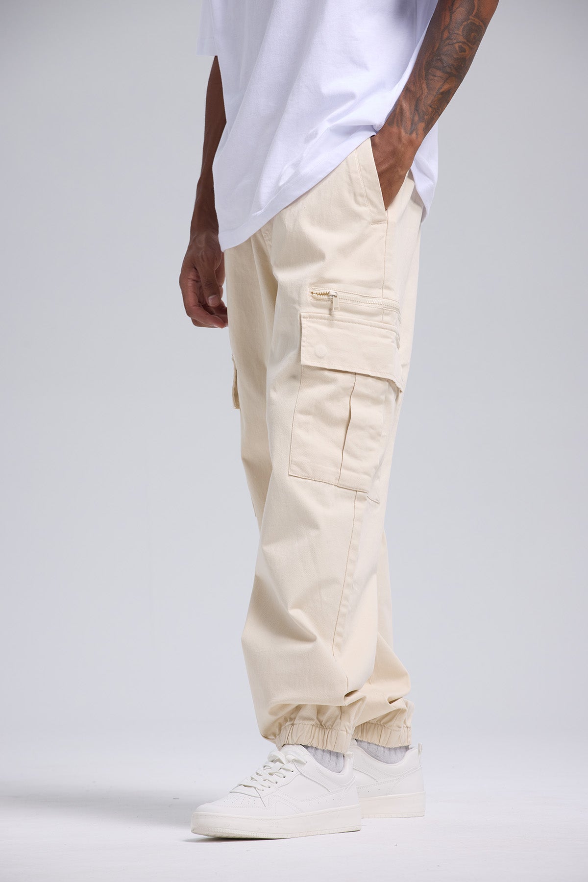 Pantalón Hombre Cargo Jogger Beige