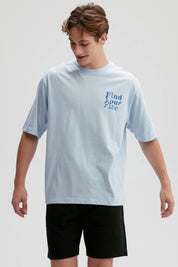 Polera Hombre Doble Print Celeste