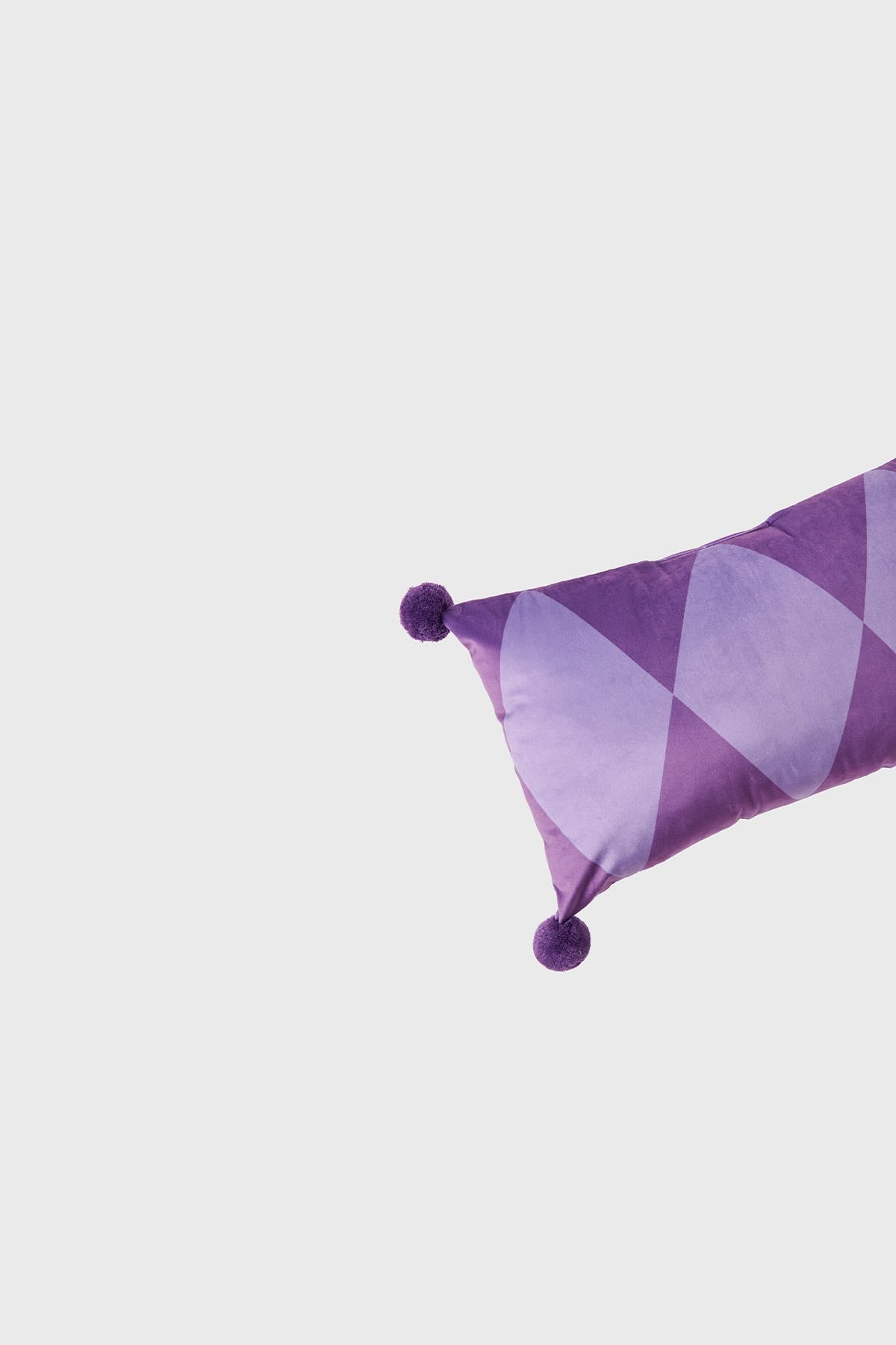 Cojín Pompón Morado