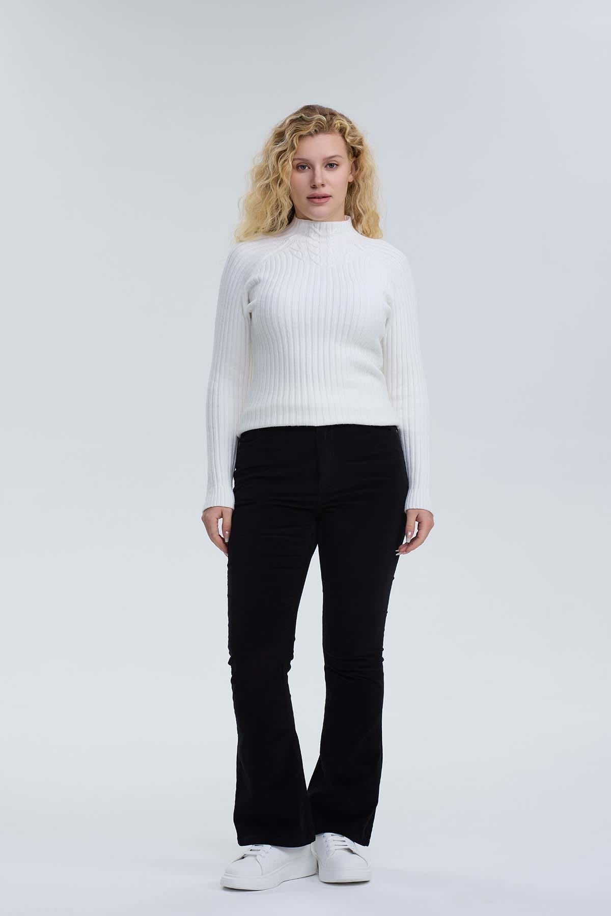 Pantalón Mujer Flare Cotelé Negro
