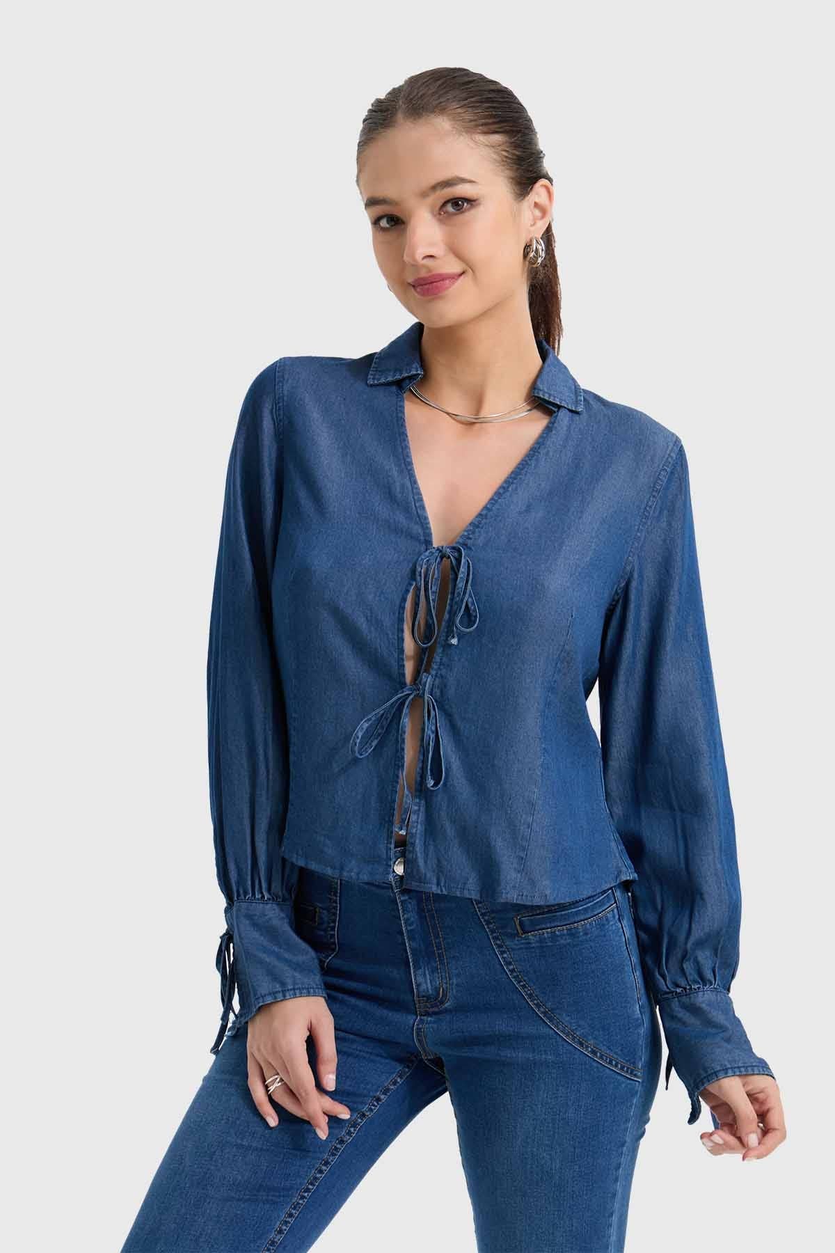 BLUSA MUJER CLÁSICA AZUL CLARO III FSP