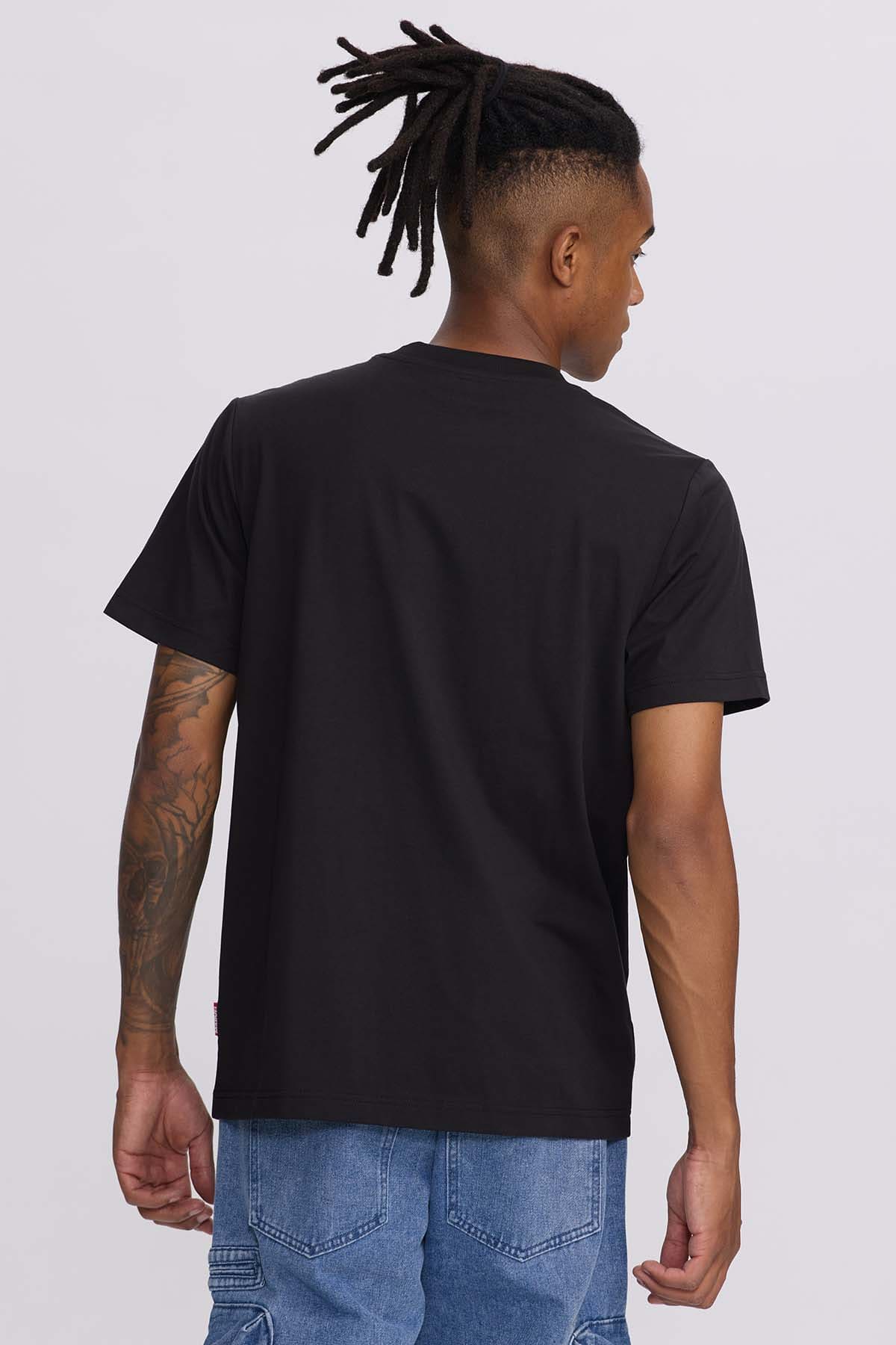 Polera Hombre Marvel Negro