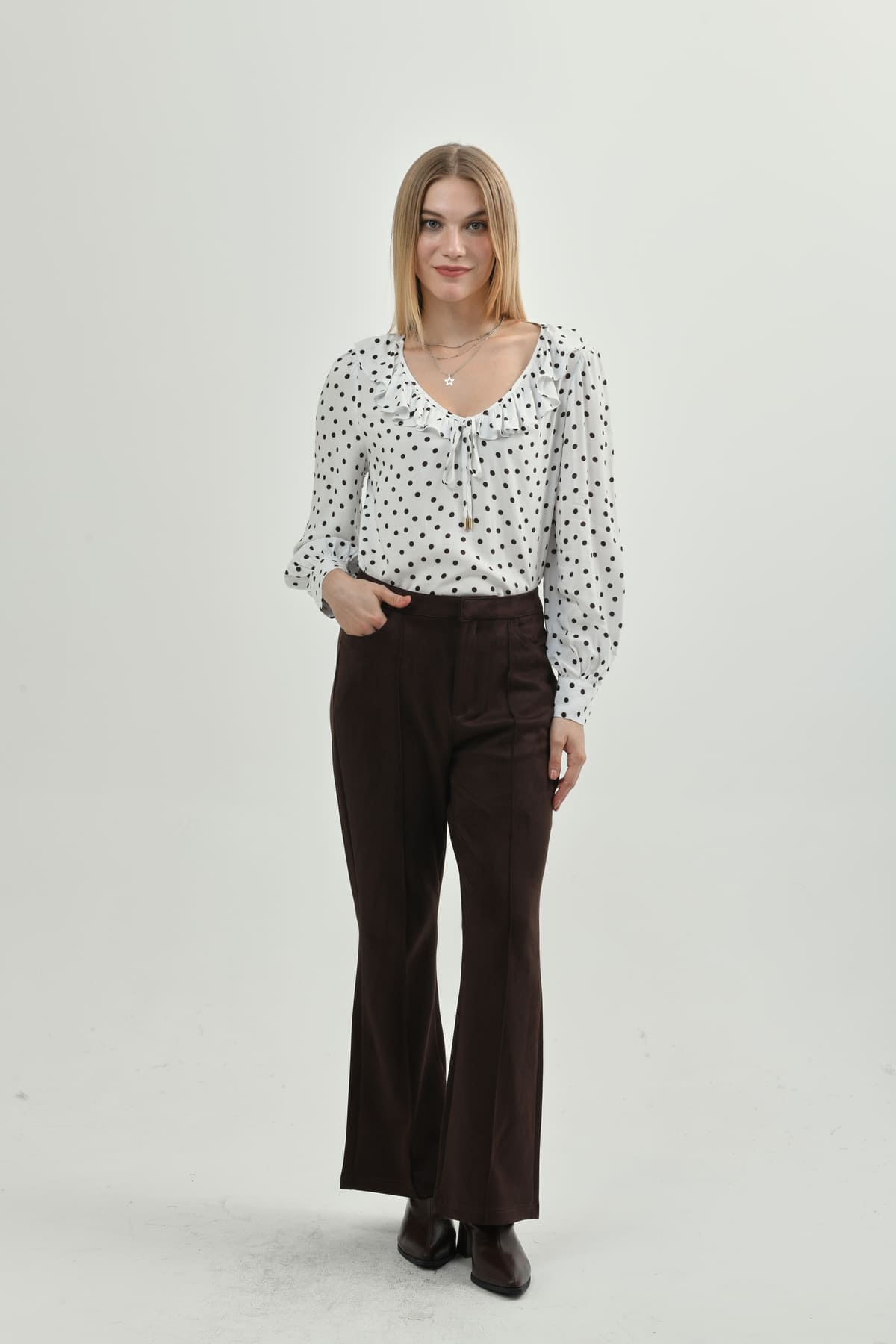 Pantalón Mujer Leve Flare Café Oscuro