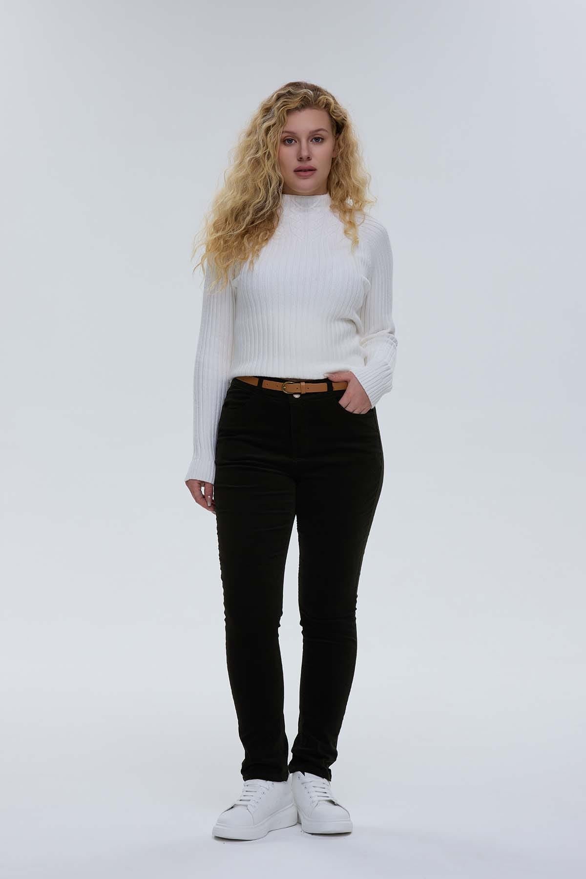 Pantalón Mujer Cotelé Con Cinturón Verde