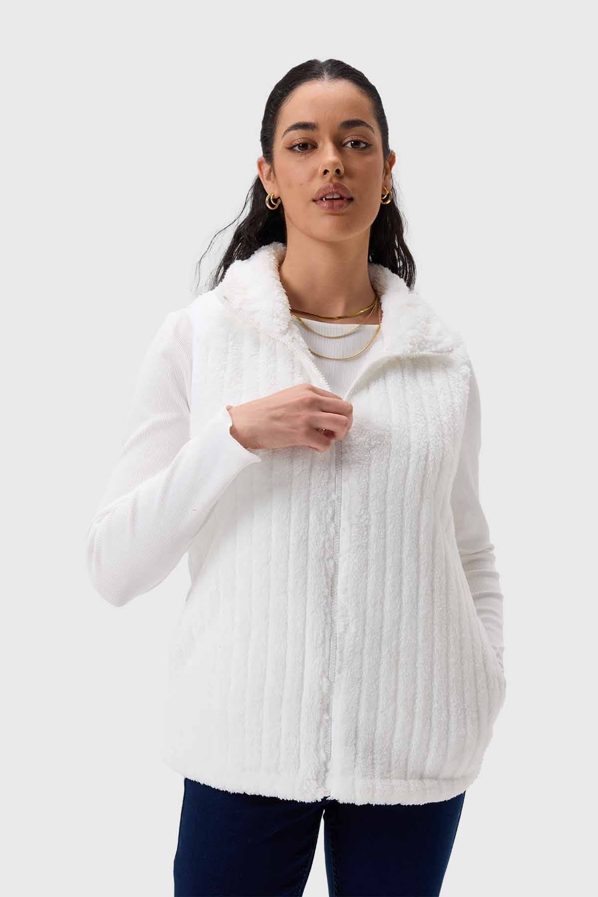 Polar Mujer Peludo Con Textura Crudo