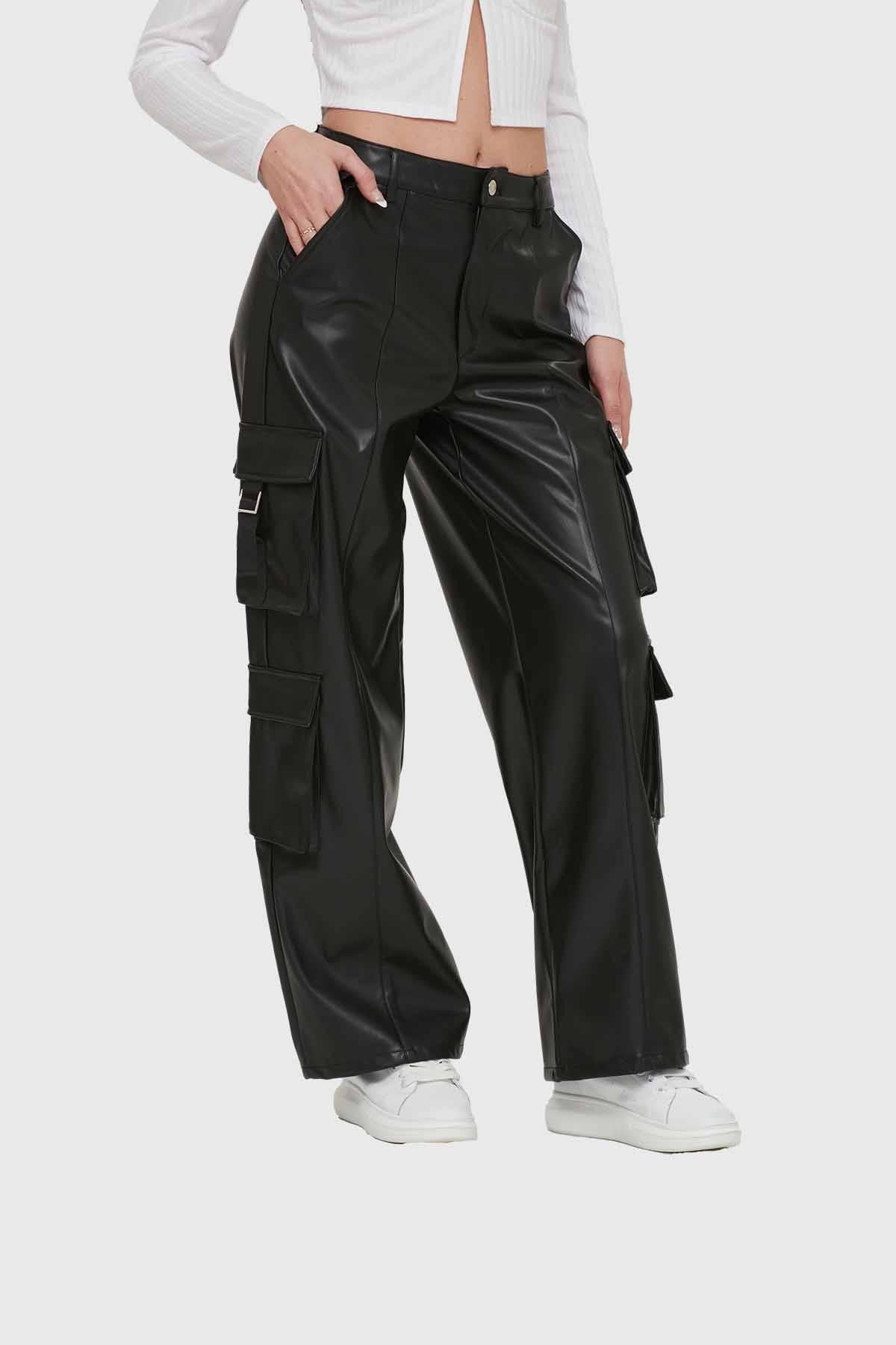 Pantalón Mujer Cargo Efecto Cuero Negro