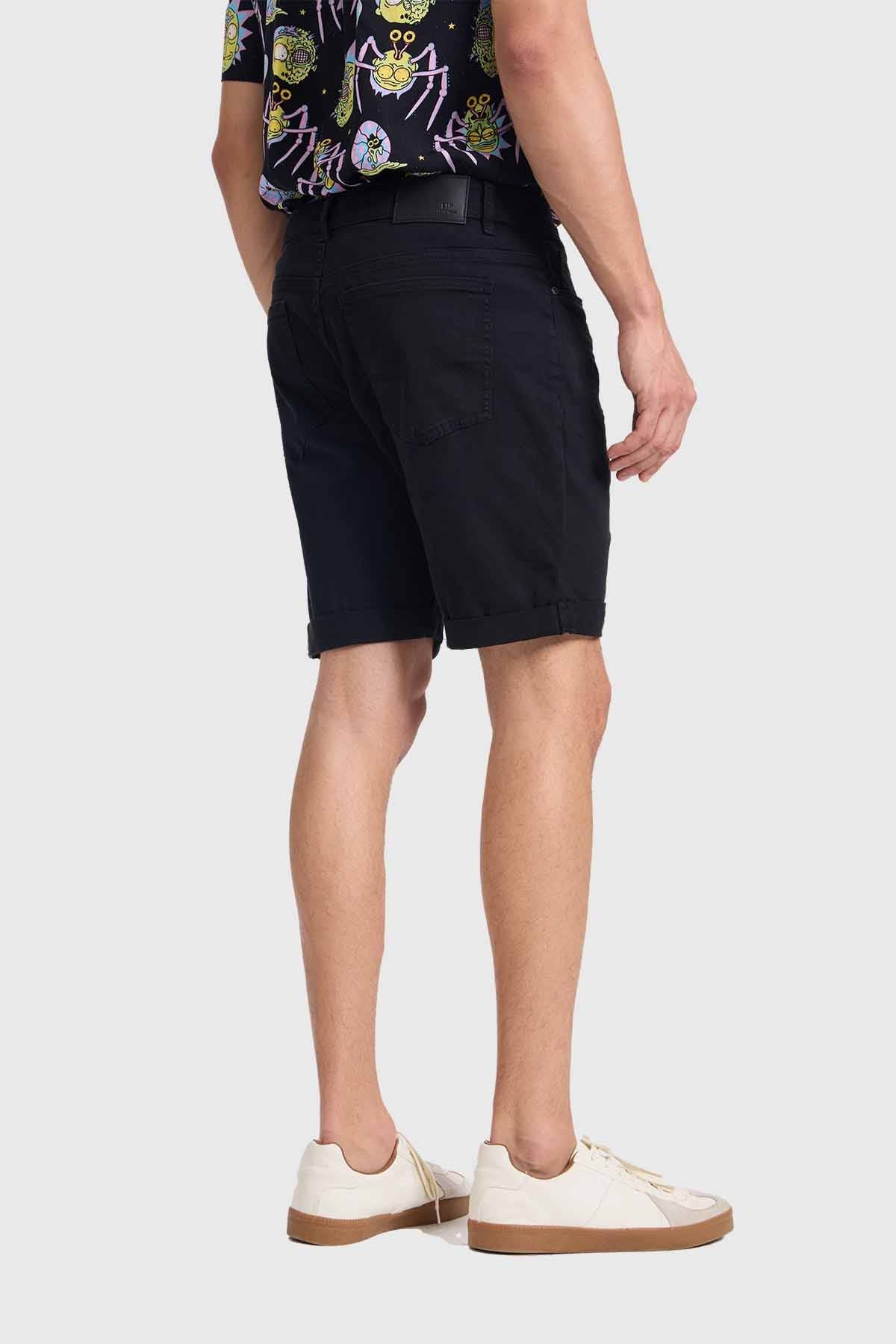 Bermuda Hombre Azul