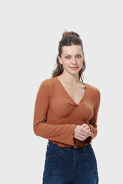 Polera Mujer Escote V Manga Flare Café
