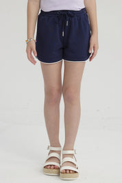 Short azul marino para niña con cordón ajustable sin estampa ideal para días de juego y aventuras al aire libre