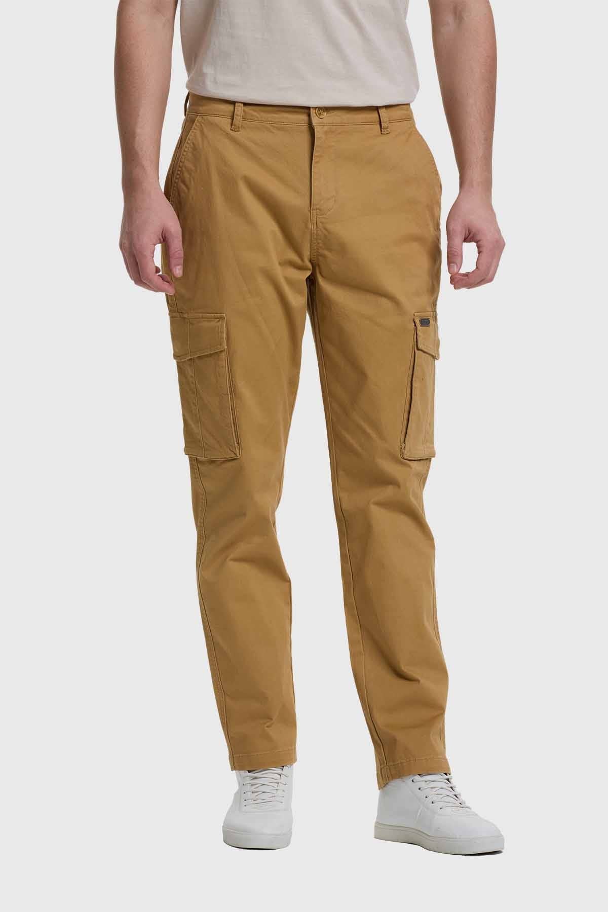 Pantalón Hombre Cargo Slim Fit Camel