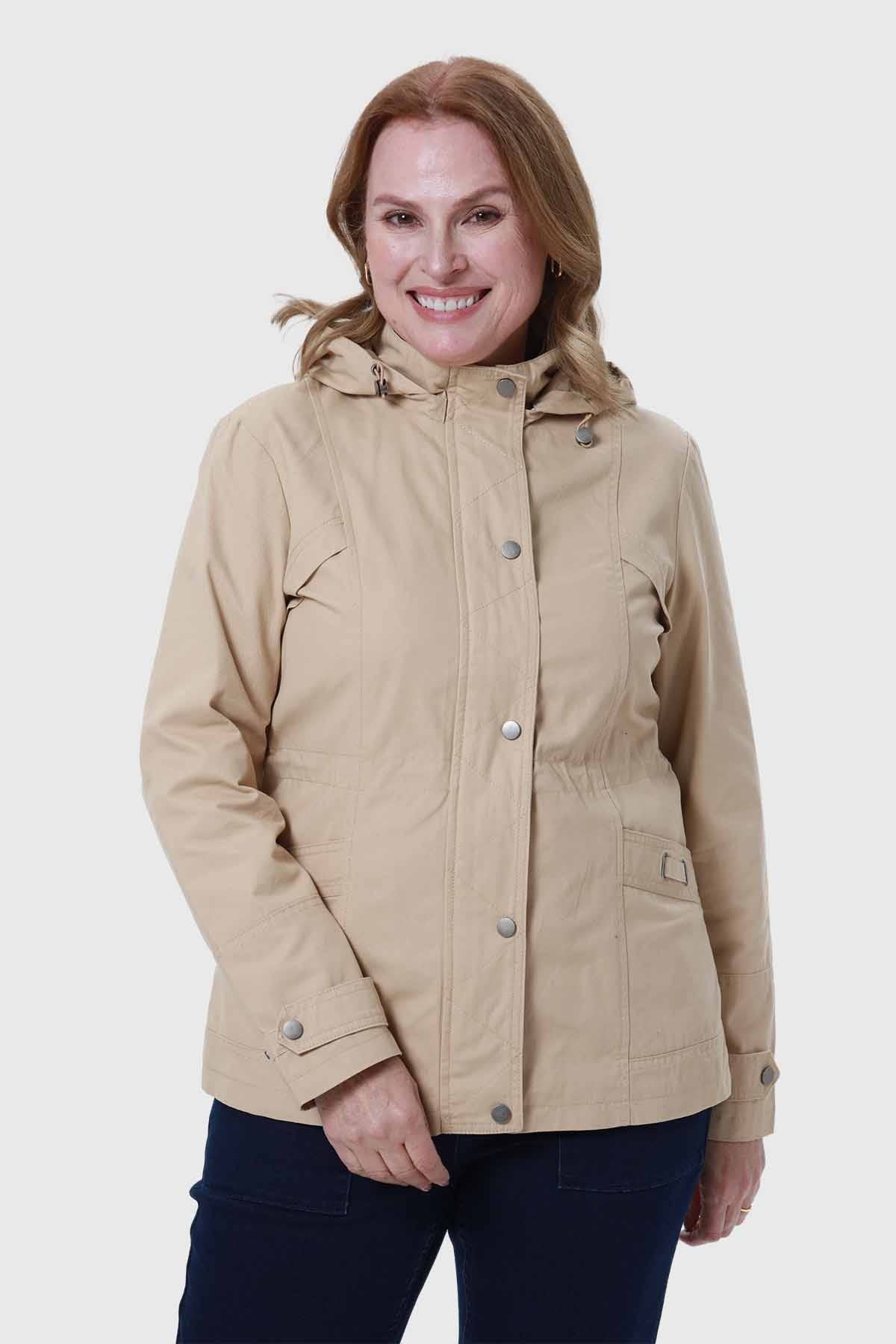 CHAQUETA MUJER CON GORRO BEIGE