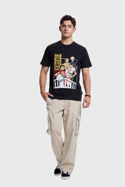 Polera hombre negra con diseño de personajes de One Piece en el frente.