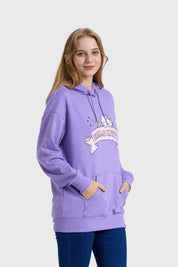 Poleron lila con estampado de Hello Kitty, capucha y bolsillo frontal para mujer.