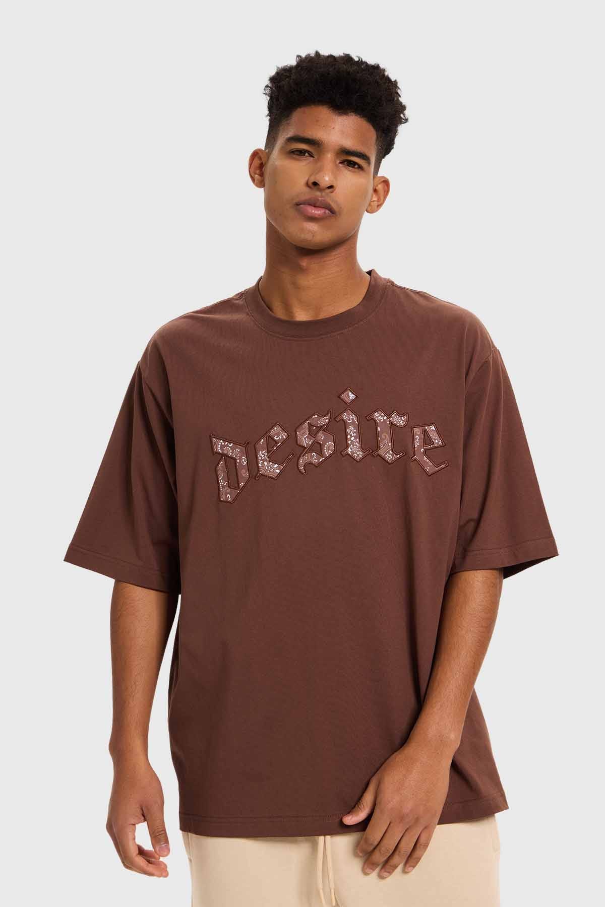 Polera Hombre Bordado Chocolate