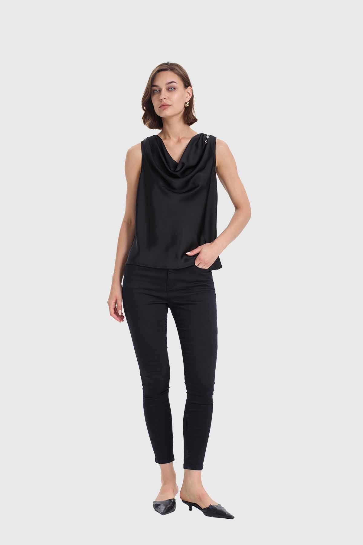 Blusa Mujer Drapeado Satinada Negro