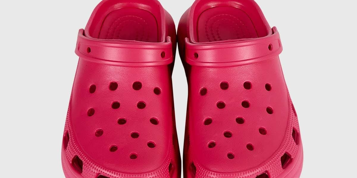 Sandalia alta fucsia para mujer ideal para el verano